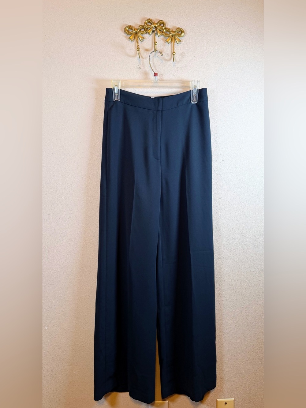 H&M Women's Wide-Leg Navy Dress Pants. Size 4